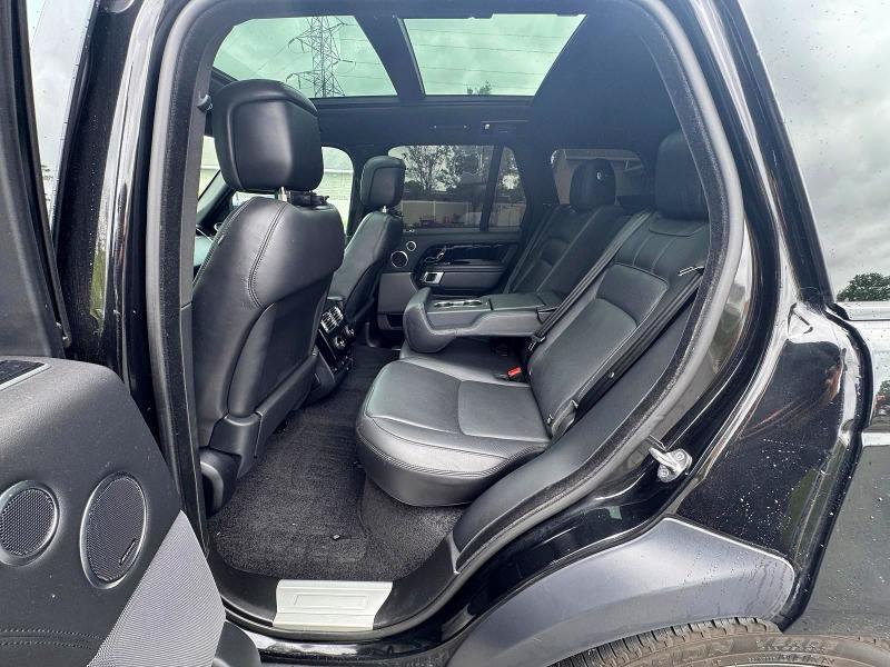 2021 LAND ROVER RANGE ROVER WESTMINSTER EDITION — Фото 11 из 13