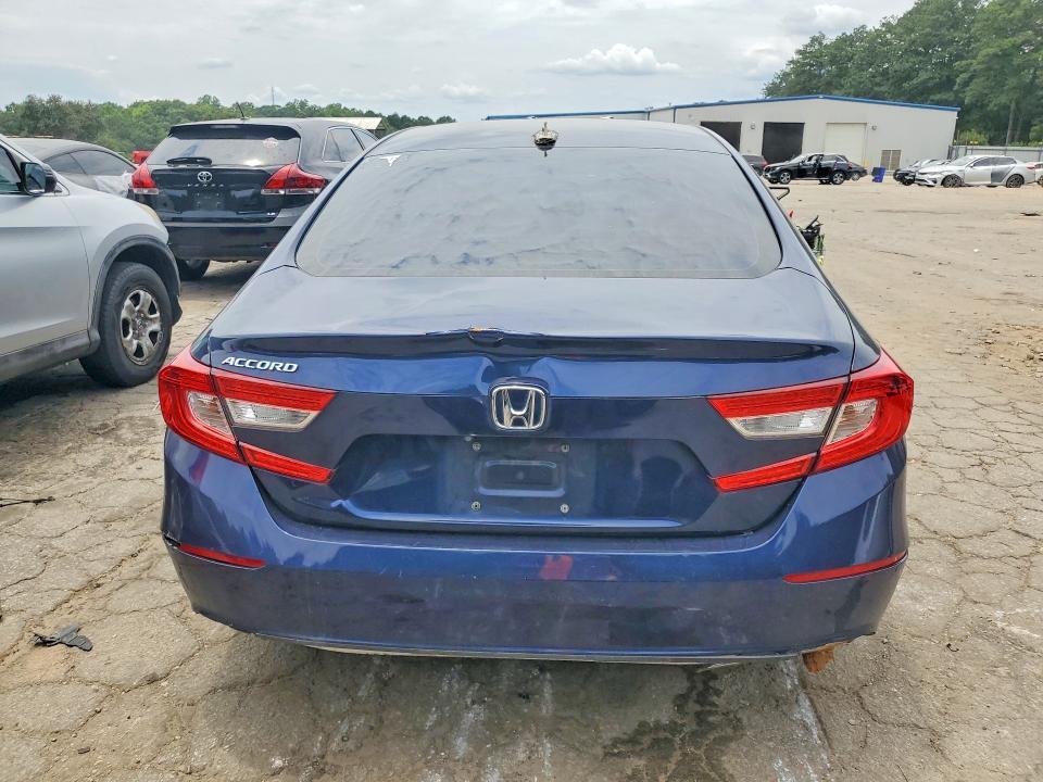 2018 HONDA ACCORD EX — Фото 6 из 12