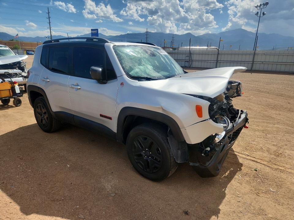 ZACCJBCB9JPH15552 2018 JEEP RENEGADE photo no. 4