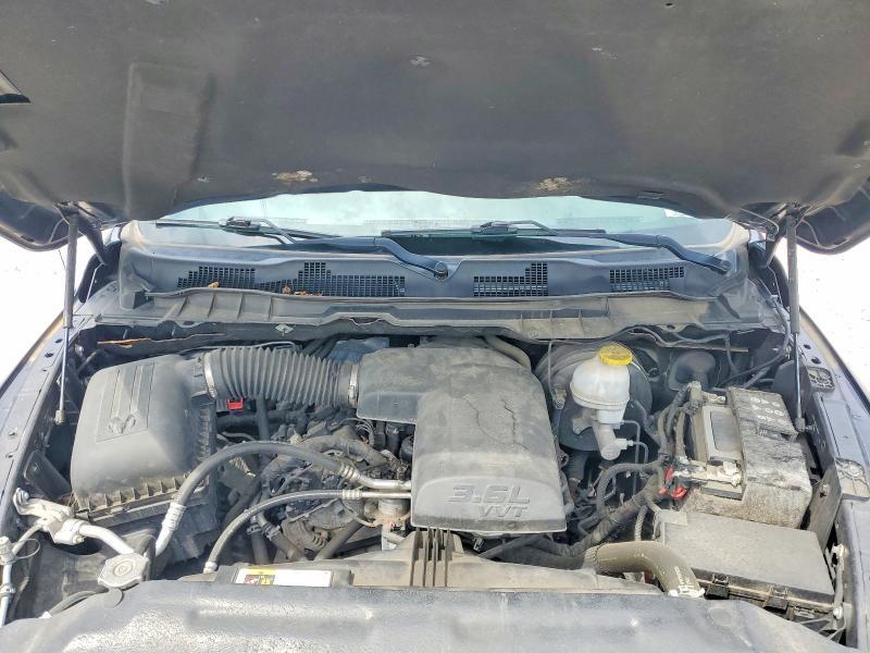 1C6RR7FG3JS320307 2018 RAM 1500 photo no. 11