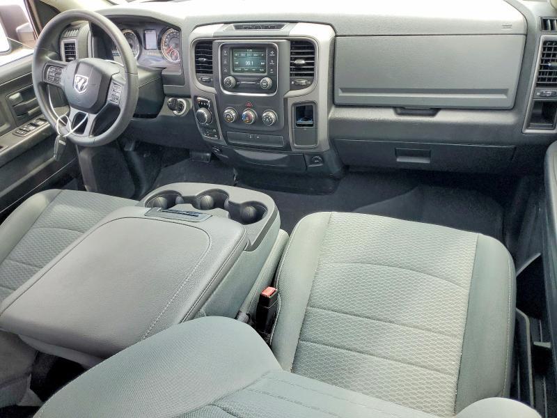1C6RR7FG3JS320307 2018 RAM 1500 photo no. 8