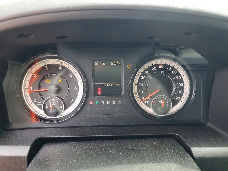 1C6RR7FG3JS320307 2018 RAM 1500 photo no. 9