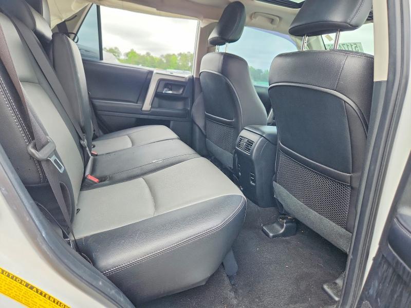 2018 TOYOTA 4RUNNER SR5 PREMIUM — Фото 11 из 14