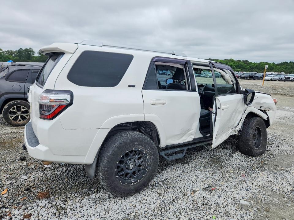 2018 TOYOTA 4RUNNER SR5 PREMIUM — Фото 3 из 14
