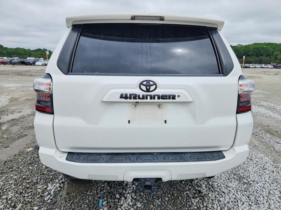 2018 TOYOTA 4RUNNER SR5 PREMIUM — Фото 6 из 14