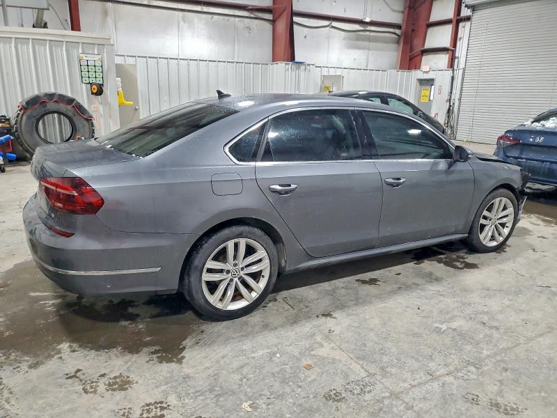 1VWBA7A31JC021878 2018 VOLKSWAGEN PASSAT photo no. 3