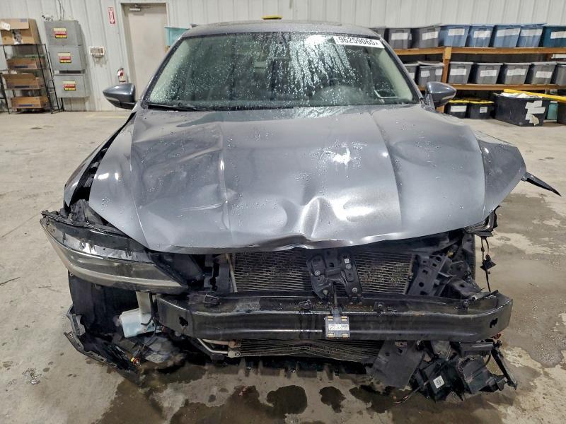 1VWBA7A31JC021878 2018 VOLKSWAGEN PASSAT photo no. 5