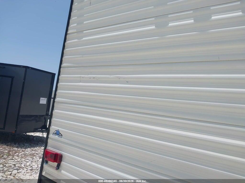 5ZT2AVSB3HB914629 2017 PRIME TIME AVENGER photo no. 6