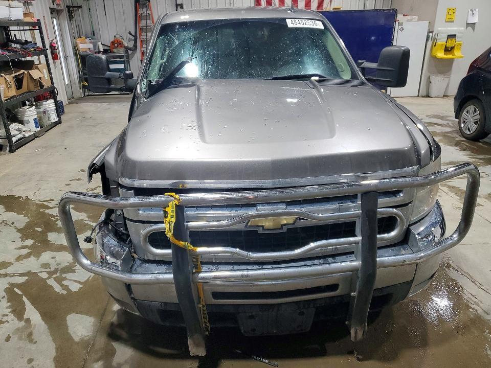 2008 CHEVROLET SILVERADO K2500 HEAVY DUTY — Фото 5 из 12
