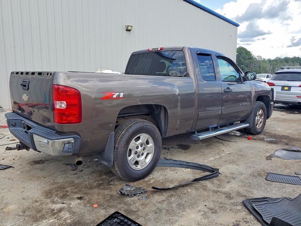 2008 CHEVROLET SILVERADO C1500 — Фото 3 из 12