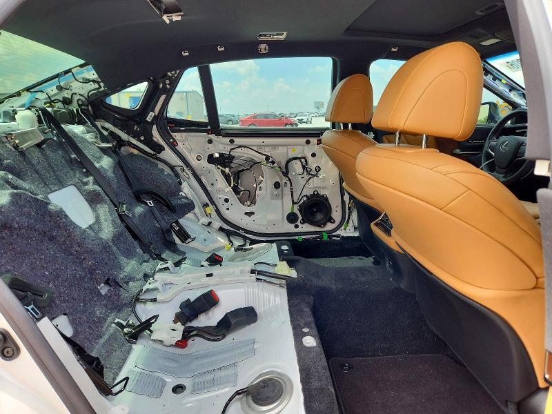 2021 LEXUS LS 500 BASE — Фото 10 из 13