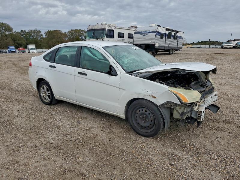 1FAHP34NX8W190118 2008 FORD FOCUS photo no. 4