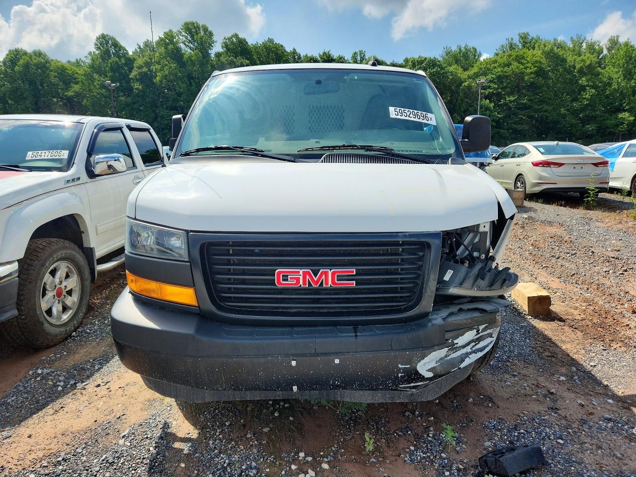 2023 GMC SAVANA G2500 — Фото 5 из 13