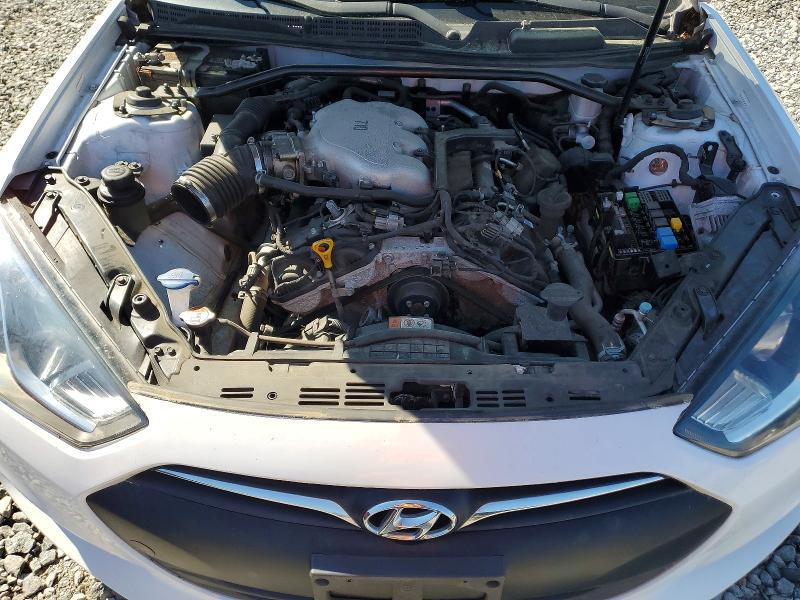 2016 HYUNDAI GENESIS COUPE 3.8L — Фото 11 из 12