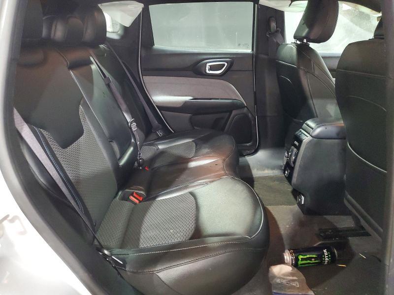 2024 JEEP COMPASS LATITUDE — Фото 11 из 13