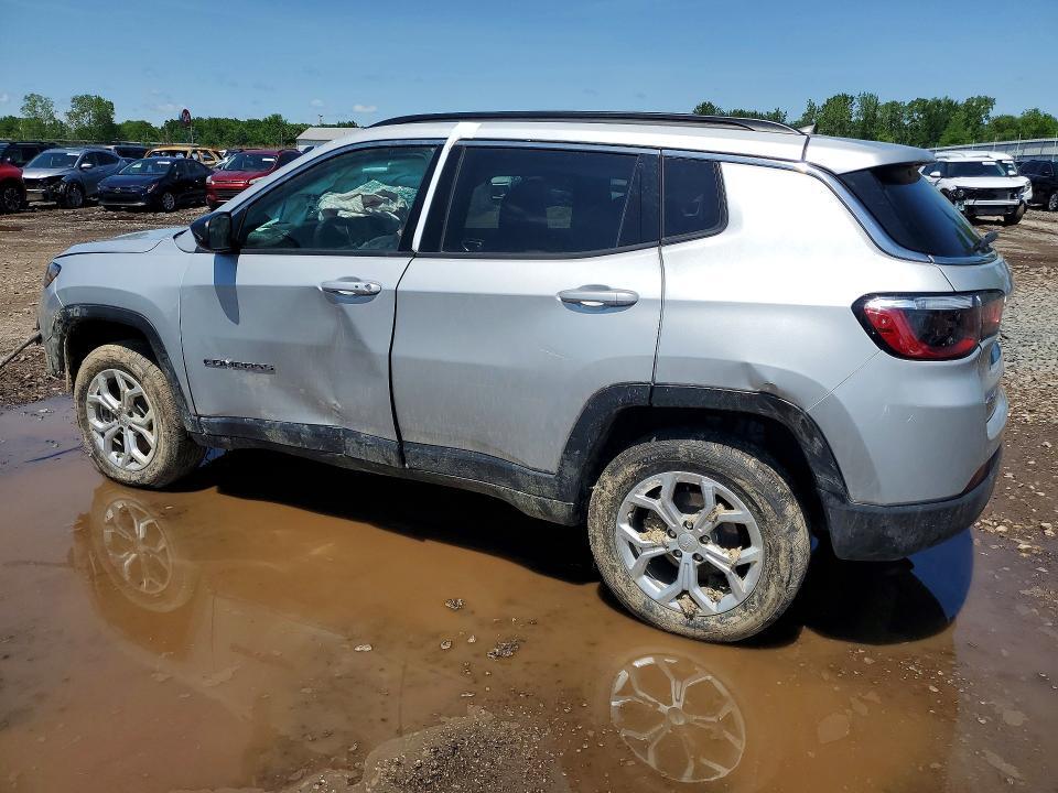 2024 JEEP COMPASS LATITUDE — Фото 2 из 13