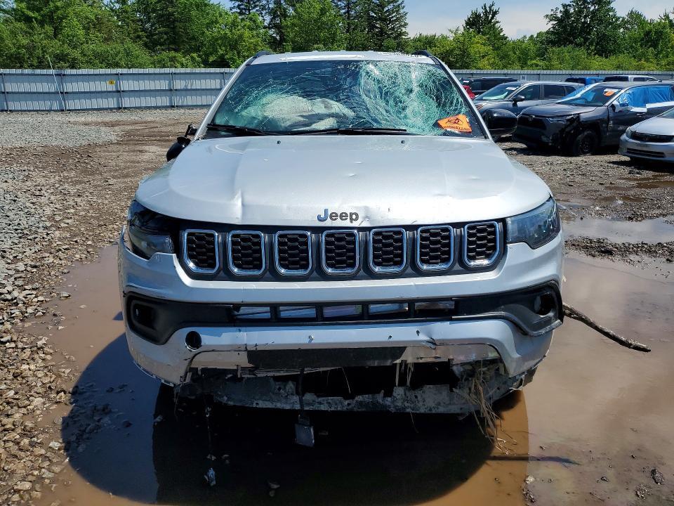 2024 JEEP COMPASS LATITUDE — Фото 5 из 13