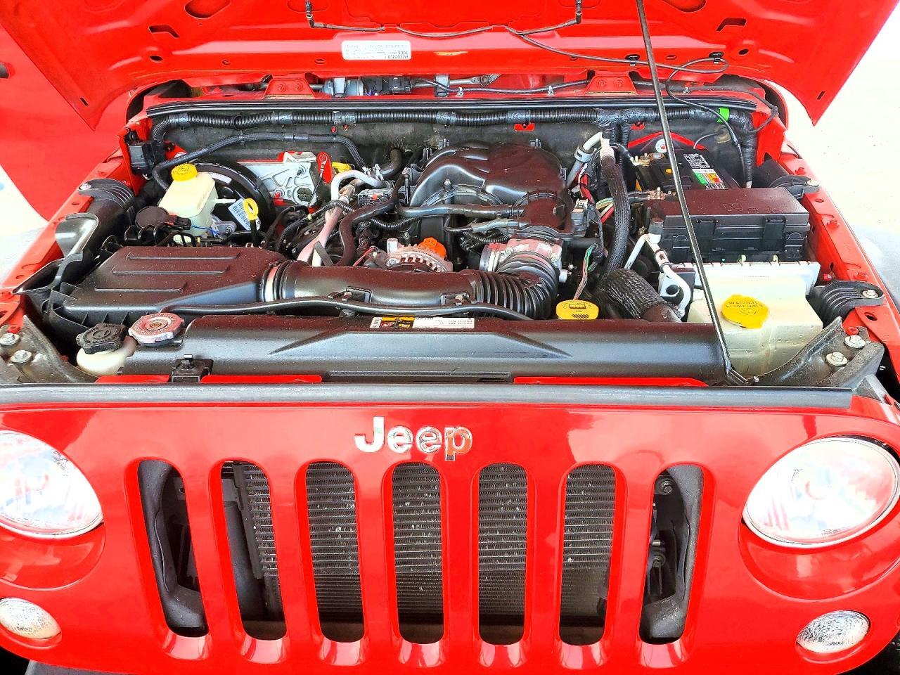 2016 JEEP WRANGLER UNLIMITED SPORT — Фото 11 из 12