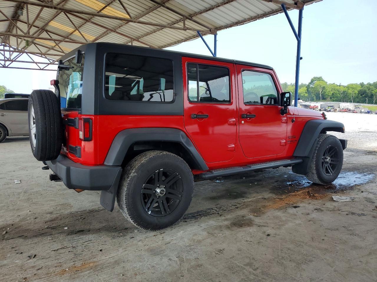 2016 JEEP WRANGLER UNLIMITED SPORT — Фото 3 из 12