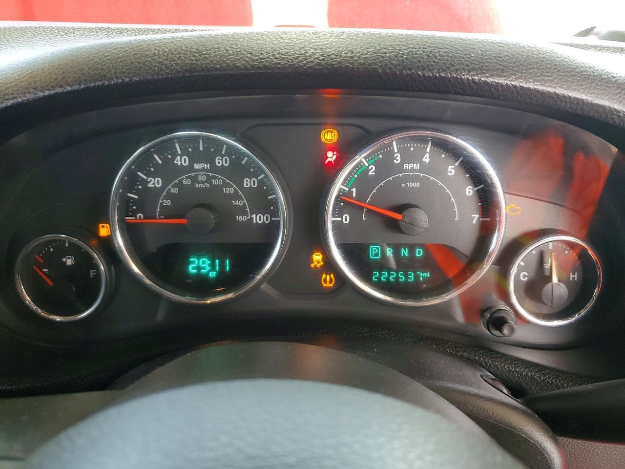 2016 JEEP WRANGLER UNLIMITED SPORT — Фото 9 из 12