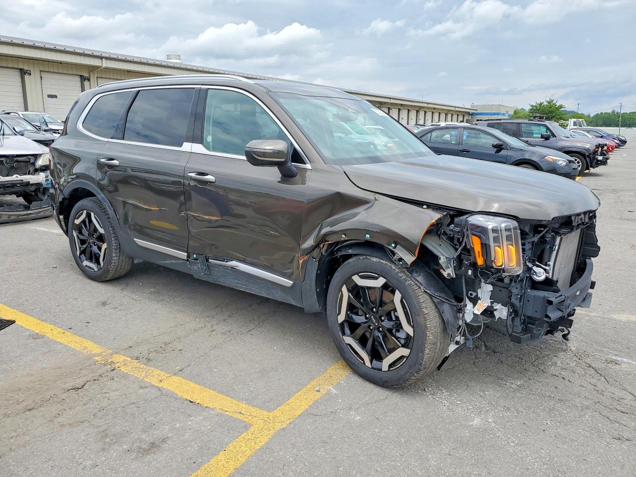 2025 KIA TELLURIDE S — Фото 4 из 13