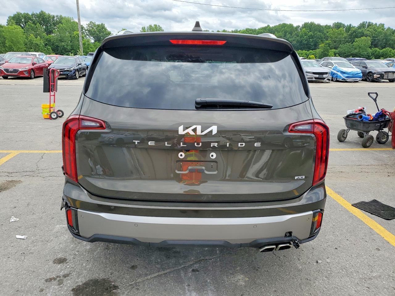 2025 KIA TELLURIDE S — Фото 6 из 13