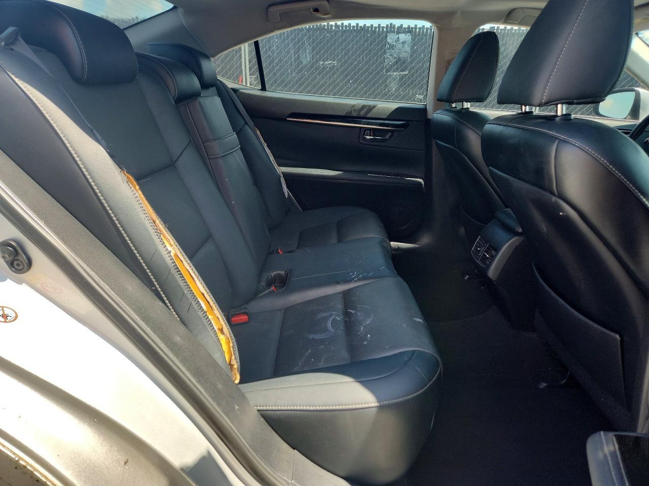 2017 LEXUS ES 350 — Фото 10 из 13
