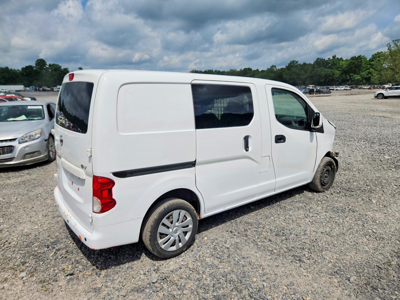 2021 NISSAN NV200 — Фото 3 из 14