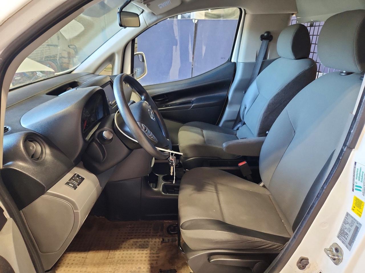 2021 NISSAN NV200 — Фото 7 из 14