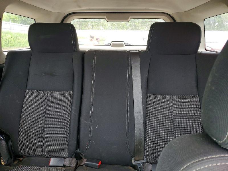 2008 HUMMER H3 — Фото 10 из 13