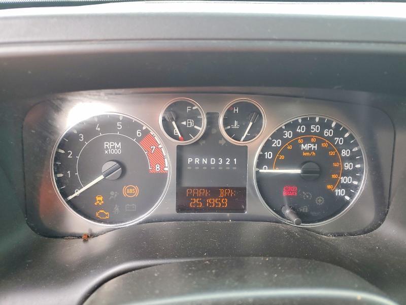 2008 HUMMER H3 — Фото 9 из 13