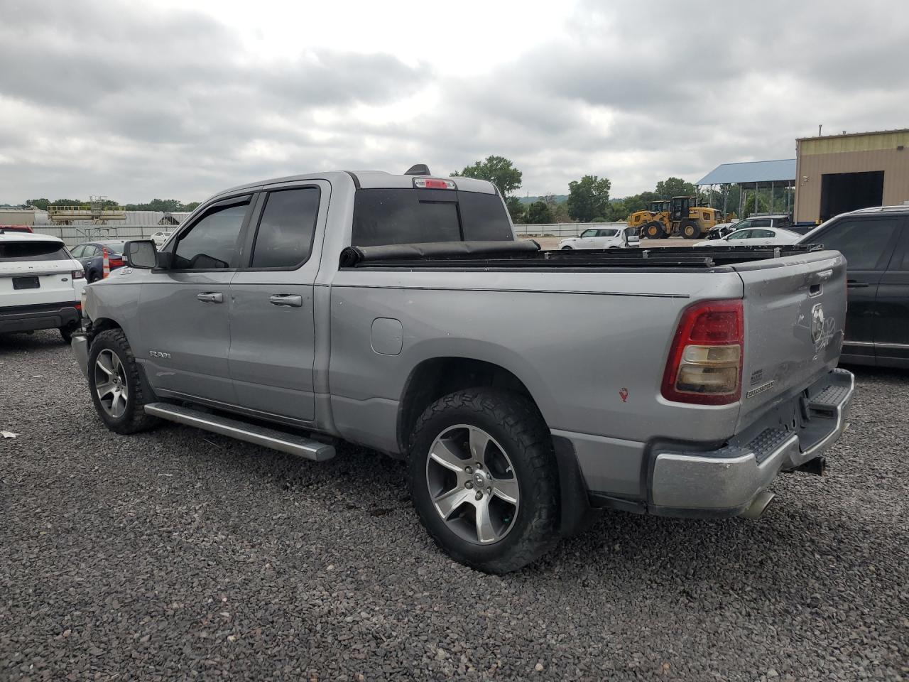 2022 RAM 1500 BIG HORN — Фото 2 из 12