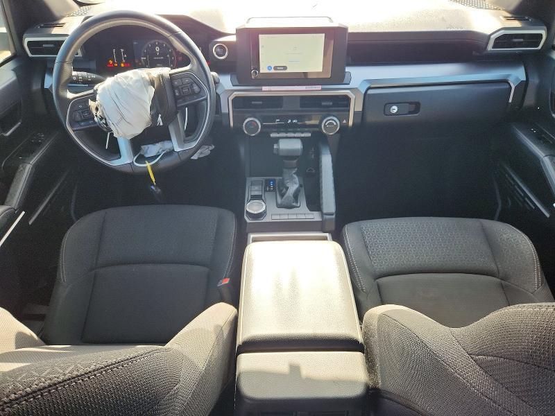 2025 TOYOTA 4RUNNER SR5 — Фото 8 из 13