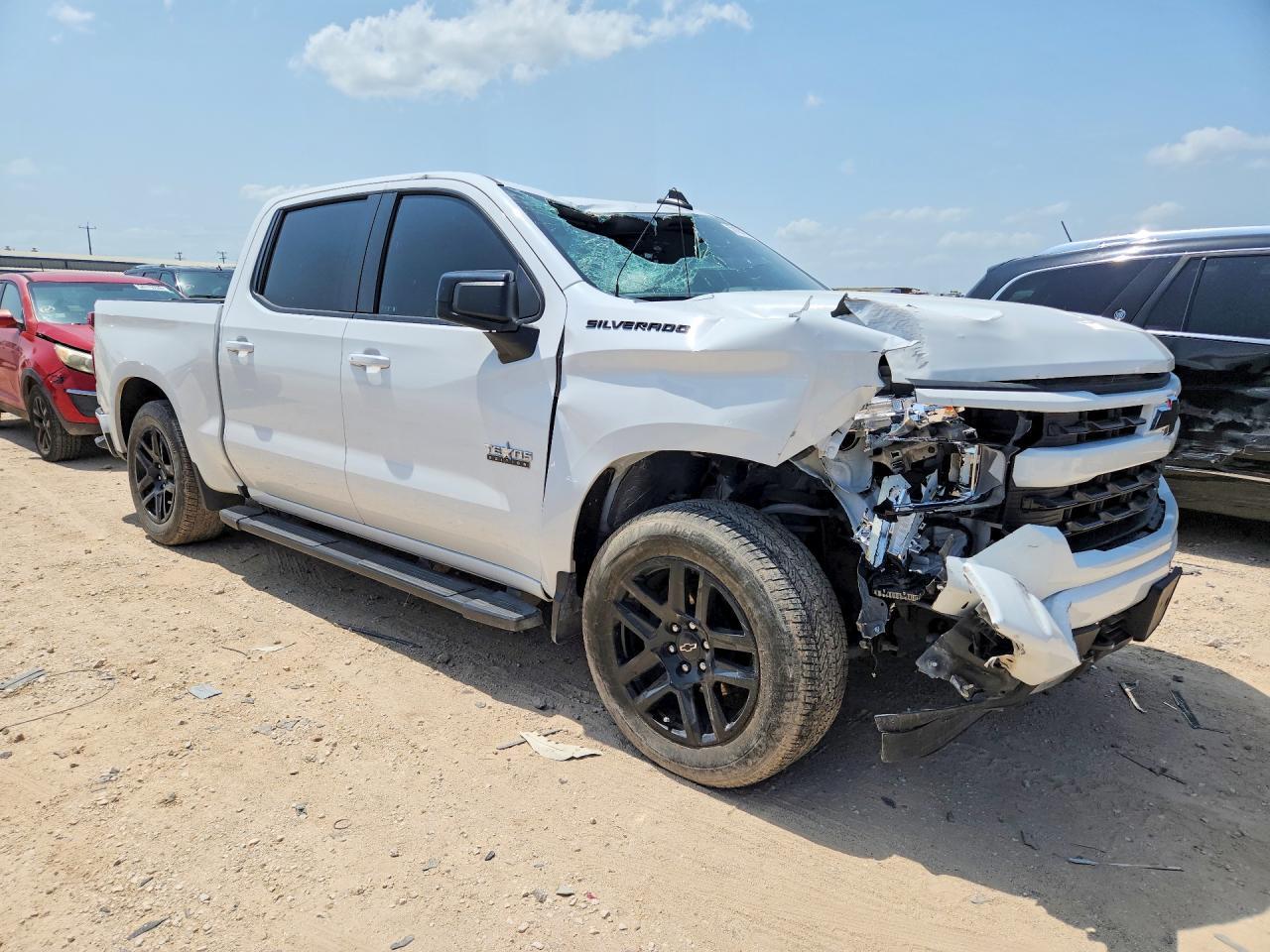 2024 CHEVROLET SILVERADO C1500 RST — Фото 4 из 12