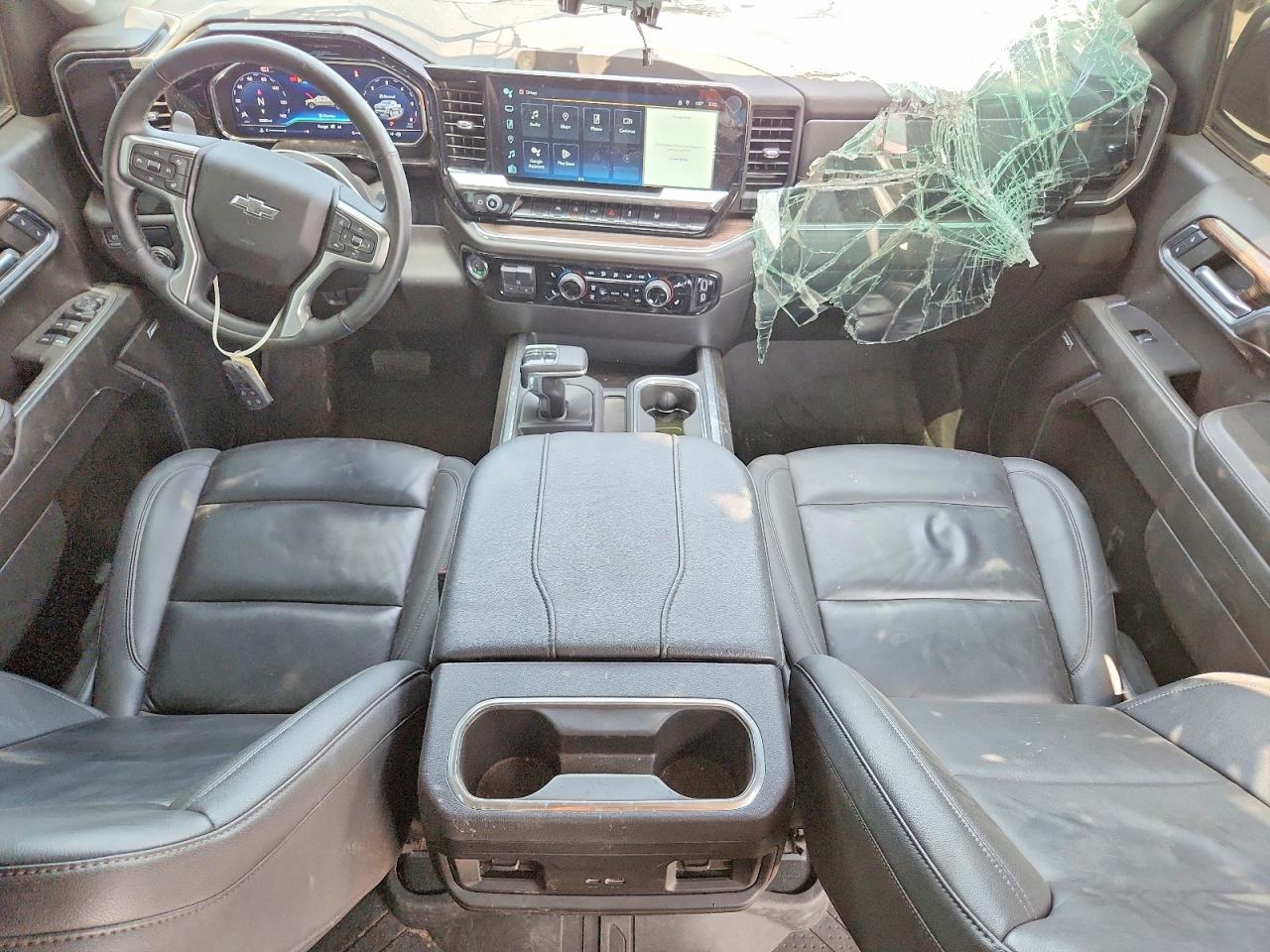 2024 CHEVROLET SILVERADO C1500 RST — Фото 8 из 12