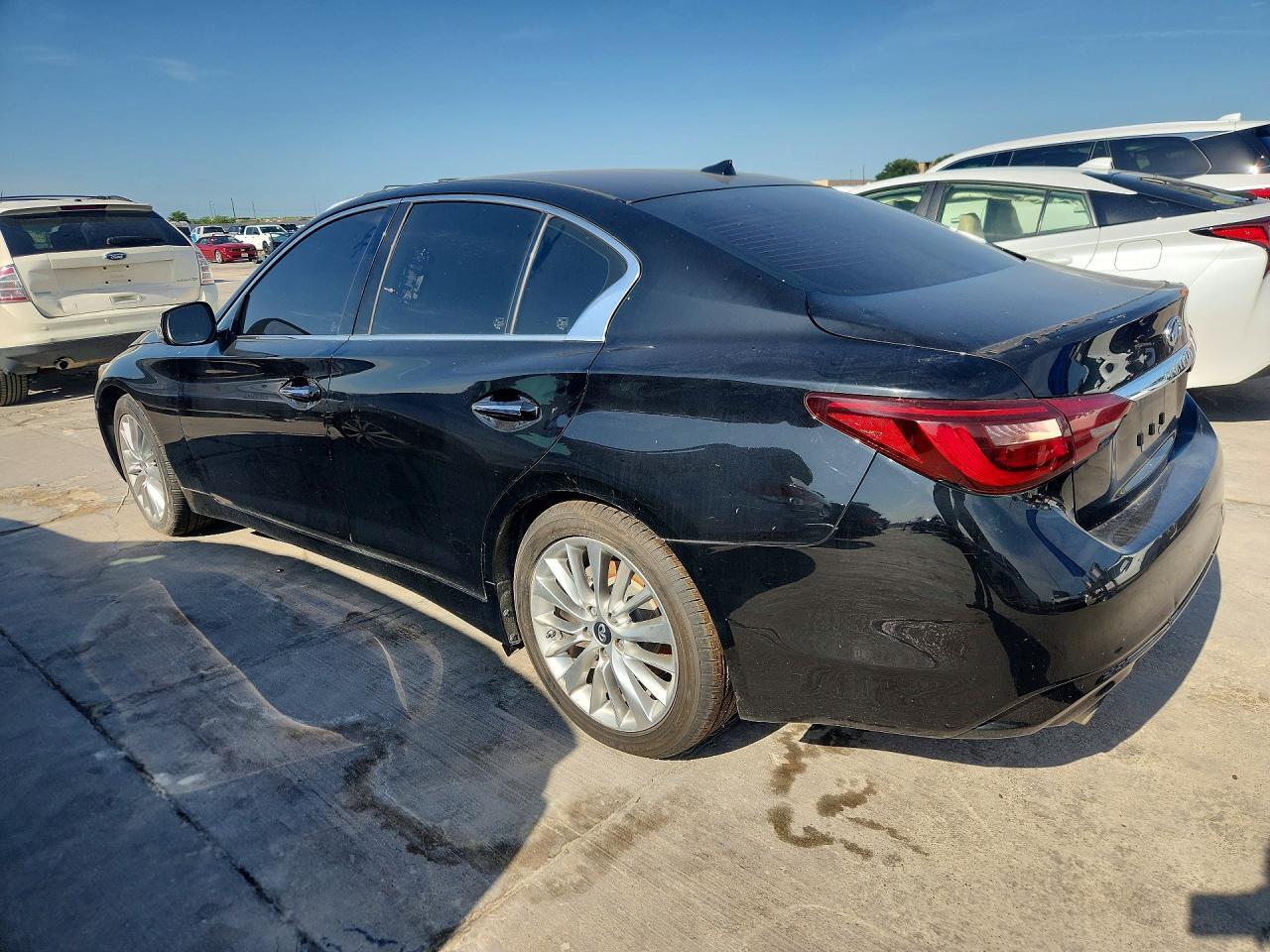 2019 INFINITI Q50 3.0T LUXE — Фото 2 из 12