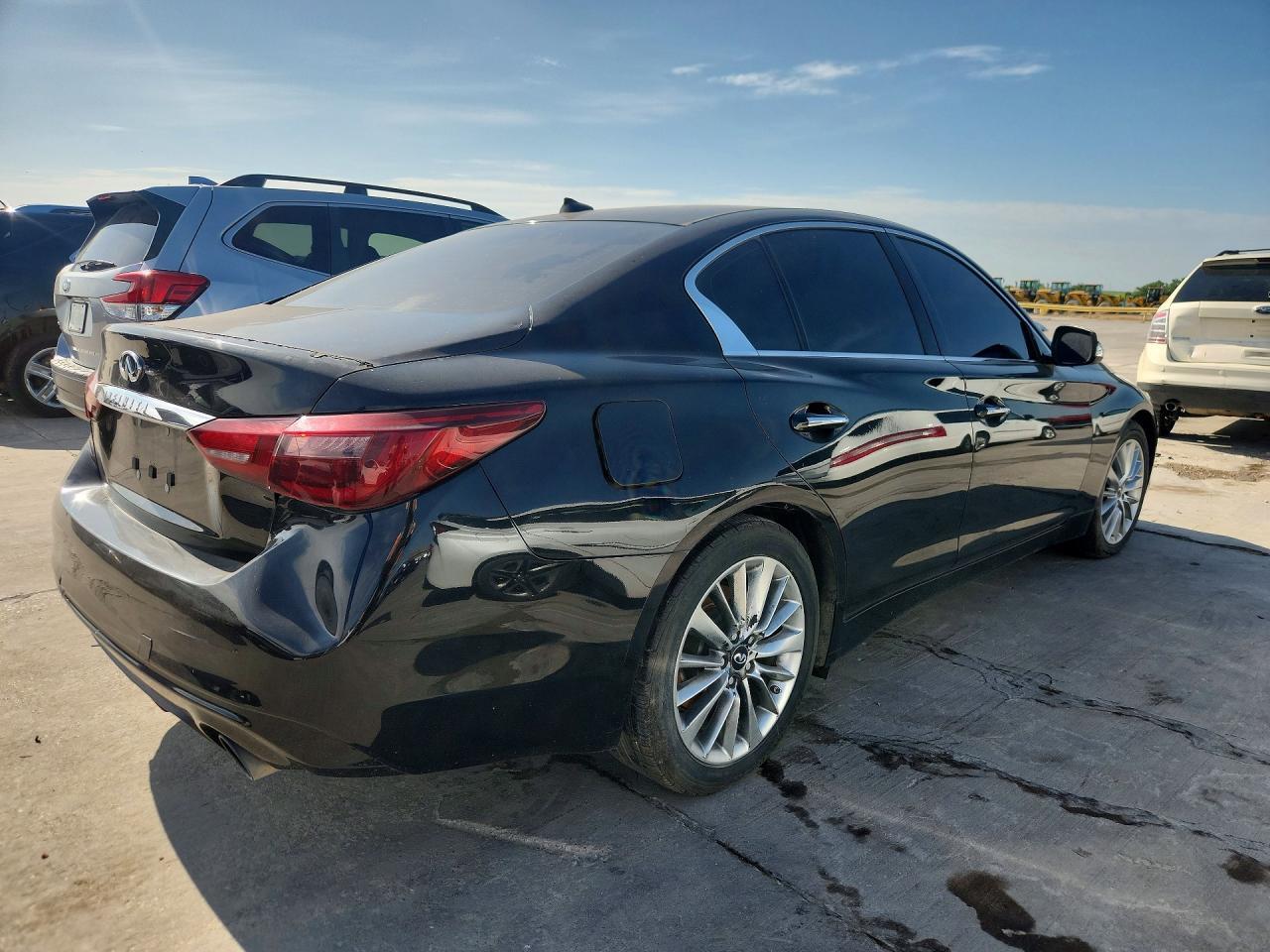 2019 INFINITI Q50 3.0T LUXE — Фото 3 из 12