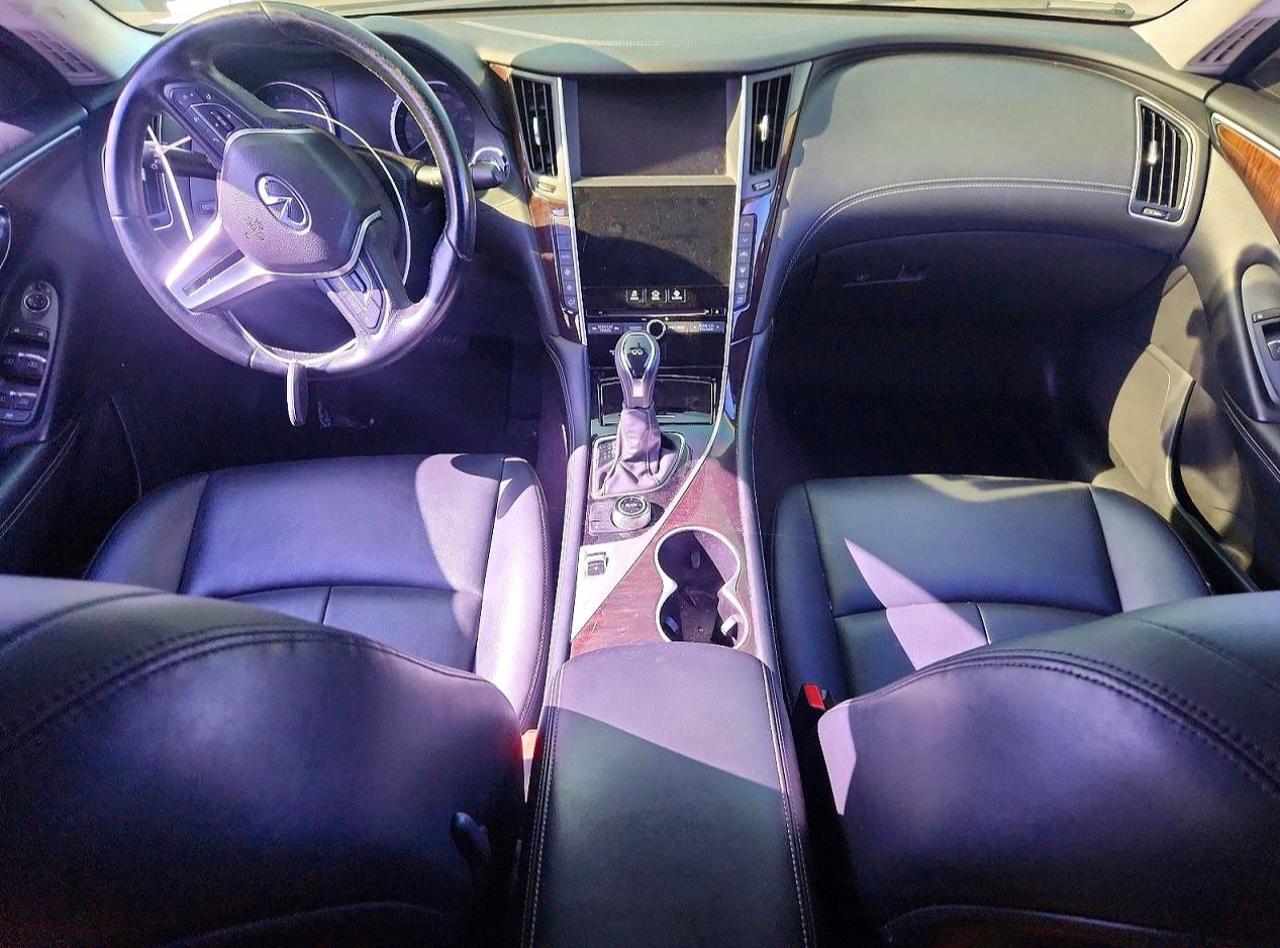 2019 INFINITI Q50 3.0T LUXE — Фото 8 из 12