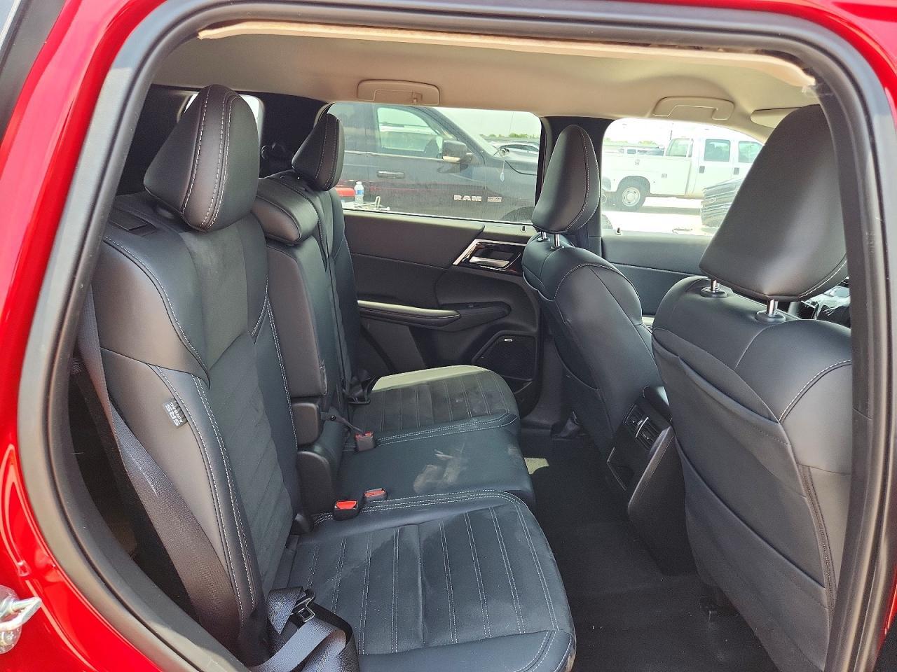 2025 MITSUBISHI OUTLANDER SE — Фото 11 из 14