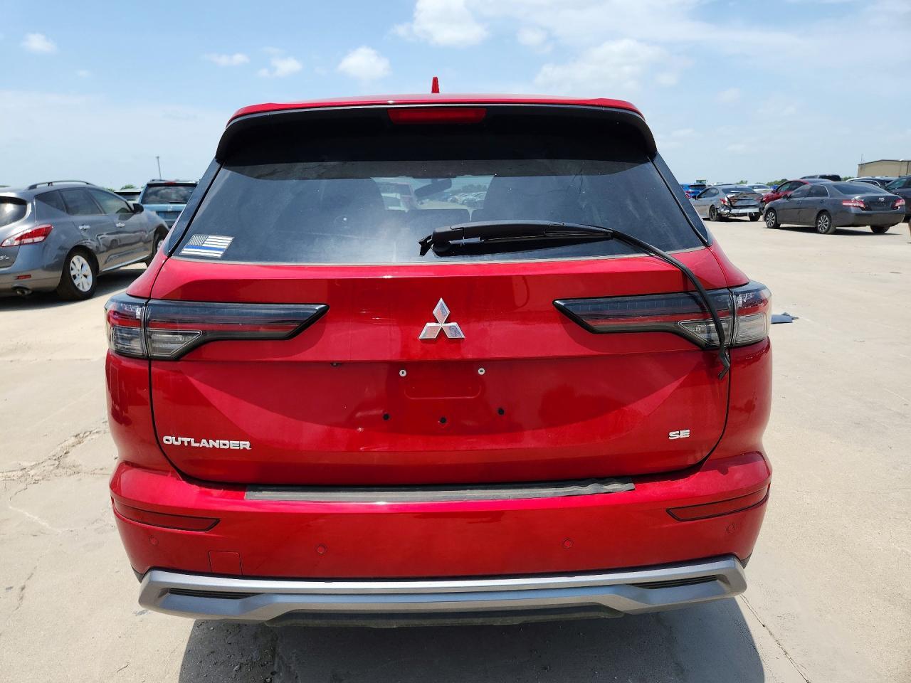 2025 MITSUBISHI OUTLANDER SE — Фото 6 из 14