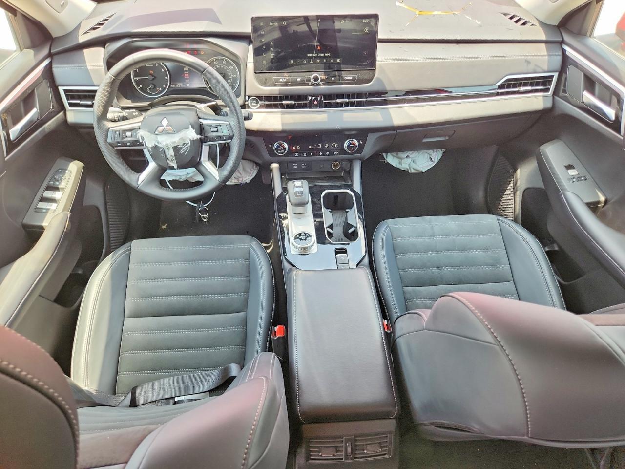 2025 MITSUBISHI OUTLANDER SE — Фото 8 из 14