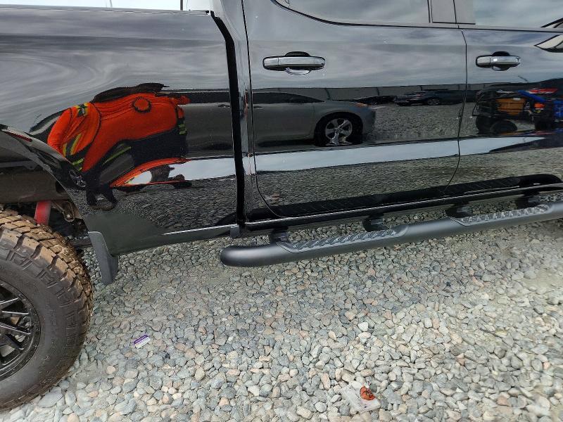 2025 CHEVROLET SILVERADO K1500 LT TRAIL BOSS — Фото 10 из 12
