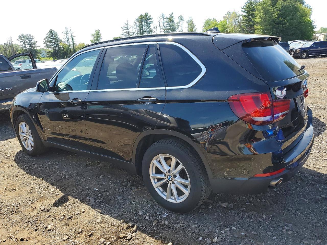 2015 BMW X5 XDRIVE35D — Фото 2 из 12