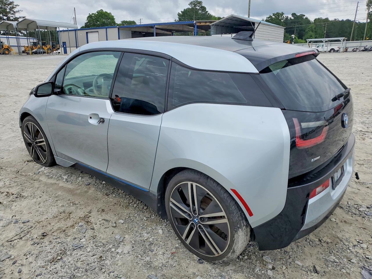 2015 BMW I3 REX — Фото 2 из 13
