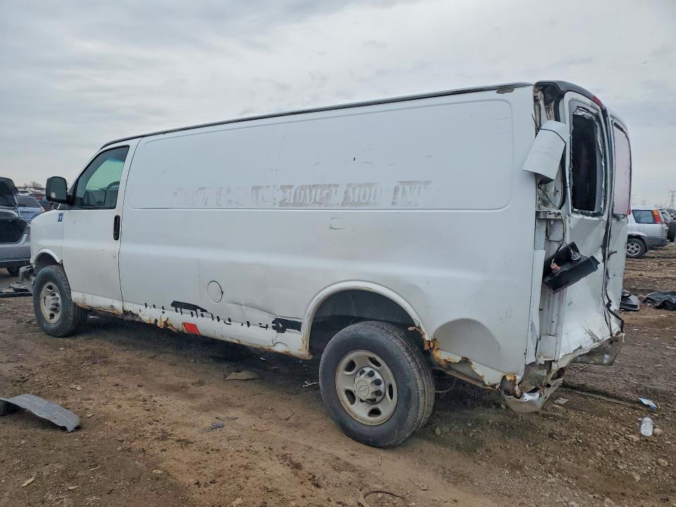2008 CHEVROLET EXPRESS G1500 — Фото 2 из 13