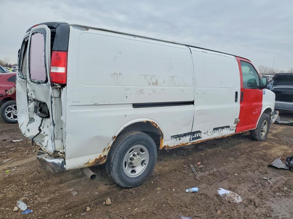2008 CHEVROLET EXPRESS G1500 — Фото 3 из 13