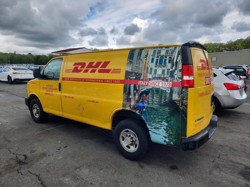 2019 CHEVROLET EXPRESS G2500 — Фото 2 из 13