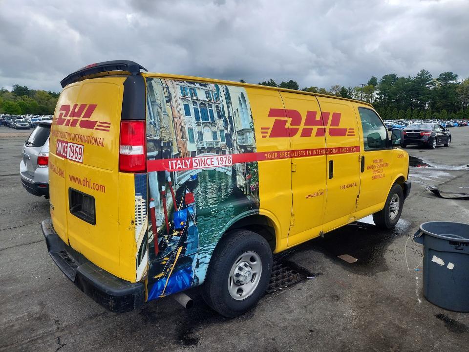 2019 CHEVROLET EXPRESS G2500 — Фото 3 из 13