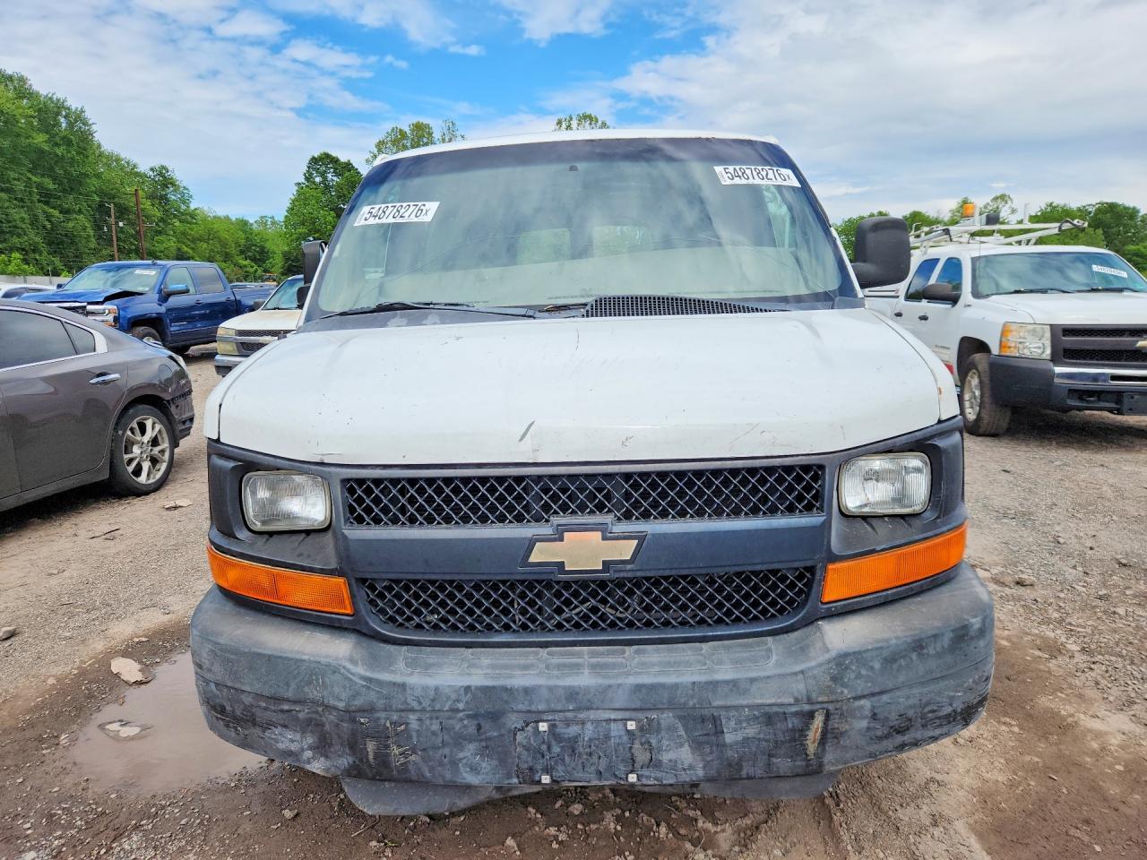 2015 CHEVROLET EXPRESS G2500 — Фото 5 из 13