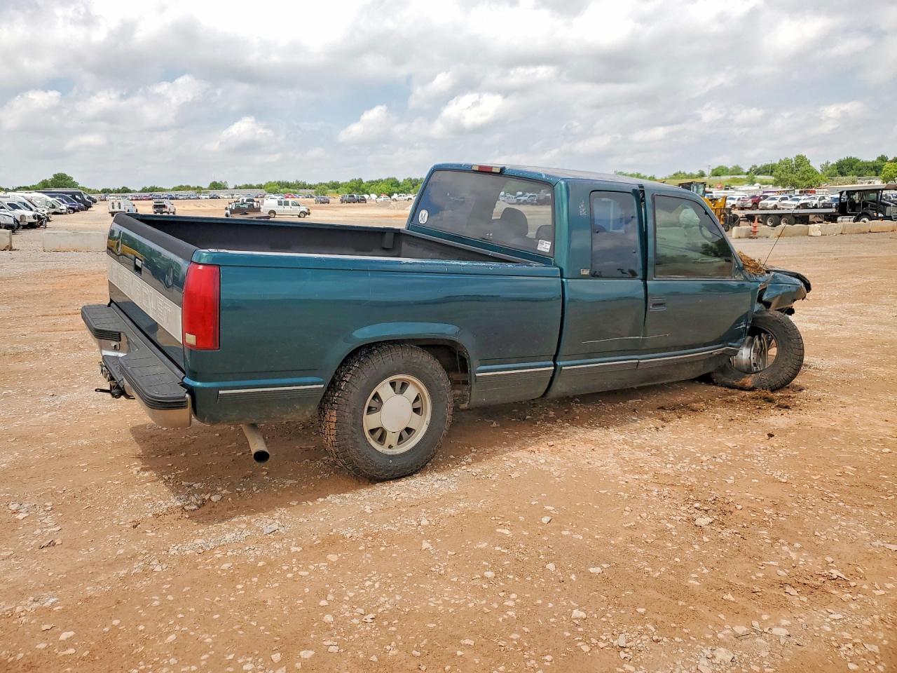 1996 CHEVROLET GMT-400 C1500 — Фото 3 из 12